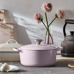 Signature Round Dutch Oven